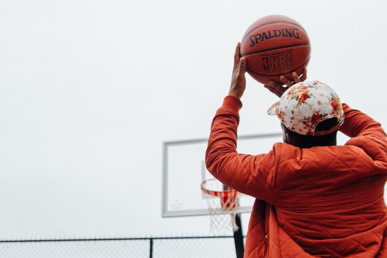 Basketball spielen