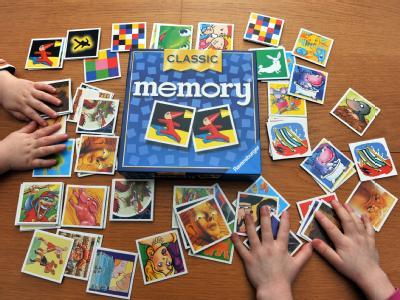 Download zur Spielanleitung von Memory