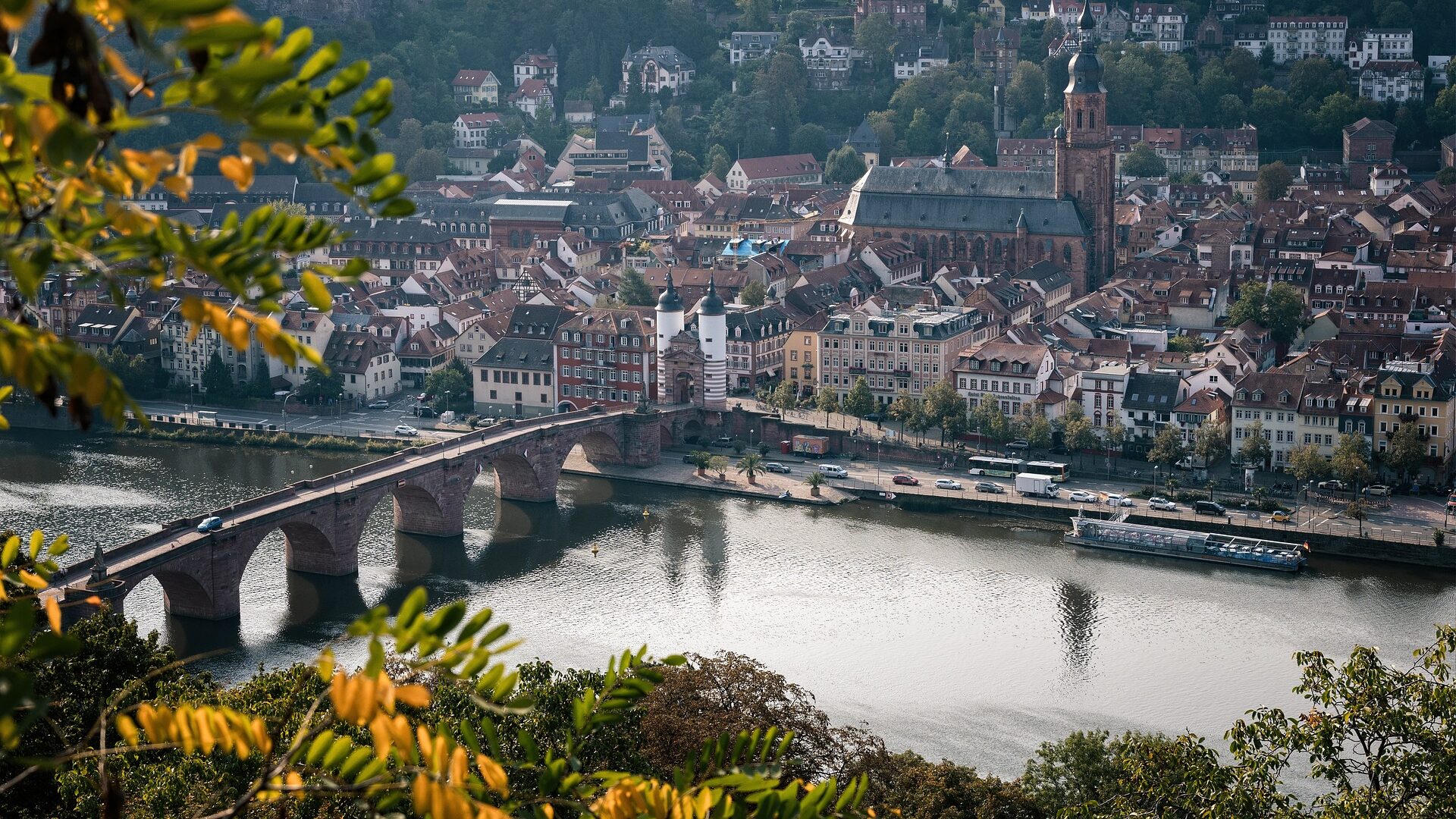 Stadt, Land, Fluss